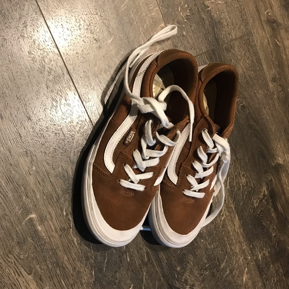 Brown old skool pro vans